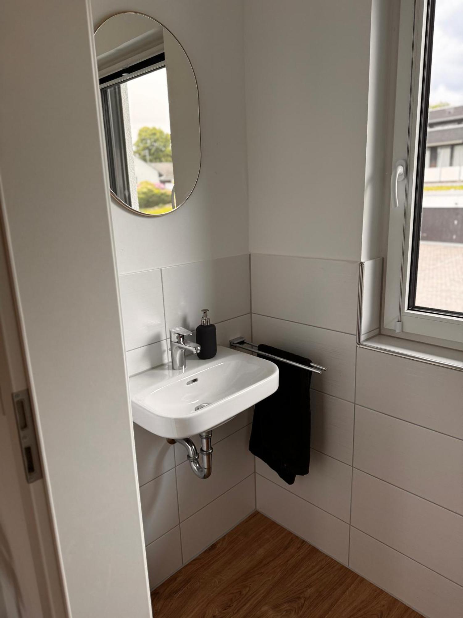 Traumhafter Ausblick, Modern Mit Komfort Und Stil Hardert Εξωτερικό φωτογραφία