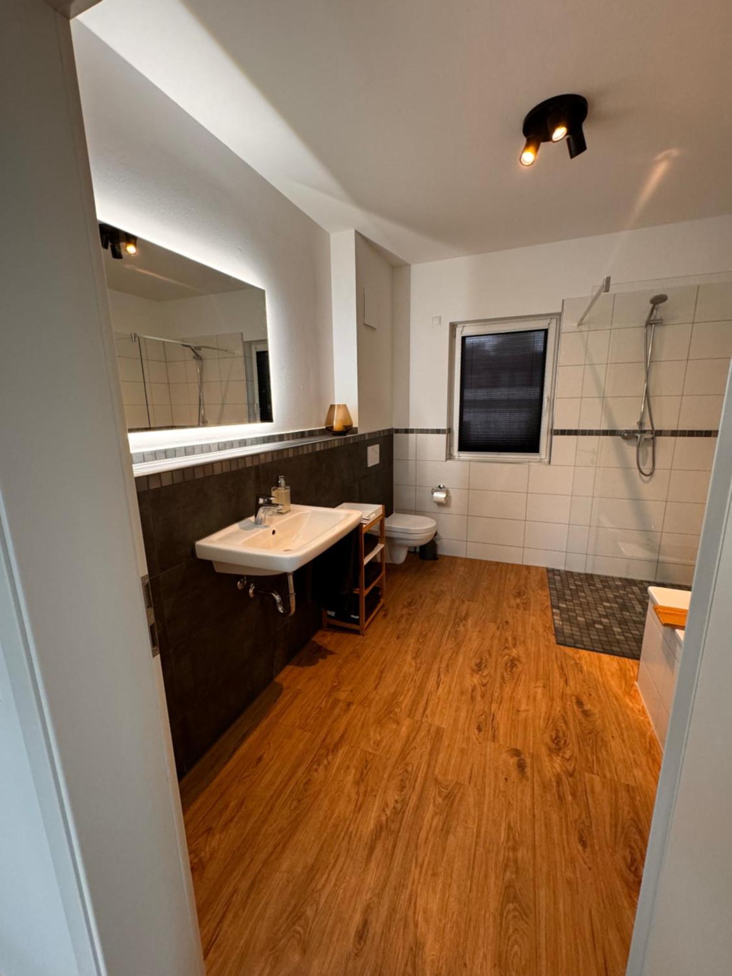 Traumhafter Ausblick, Modern Mit Komfort Und Stil Hardert Εξωτερικό φωτογραφία