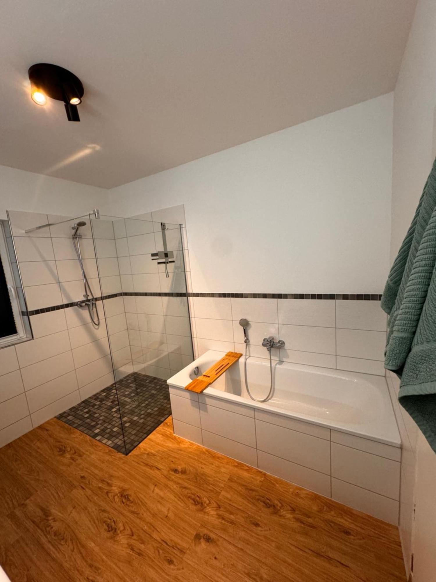 Traumhafter Ausblick, Modern Mit Komfort Und Stil Hardert Εξωτερικό φωτογραφία